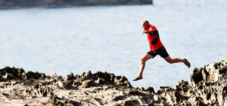 Runner jumping in an adventure